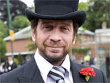 Nick Knowles