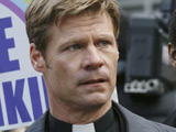 V, Joel Gretsch