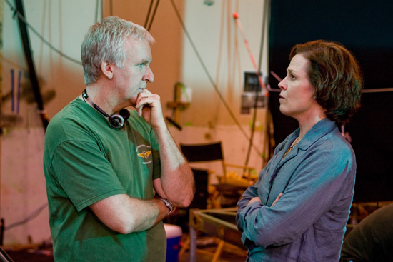James Cameron, Sigourney Weaver