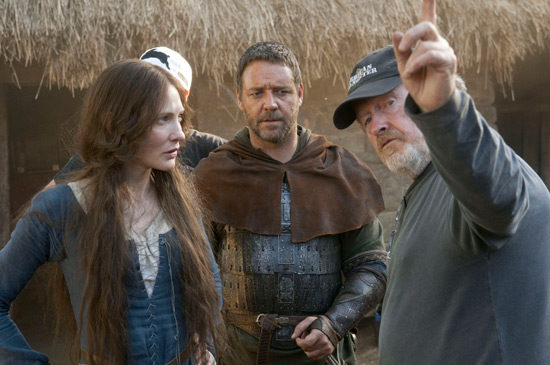 Gerard Butler on the set of Robin Hood