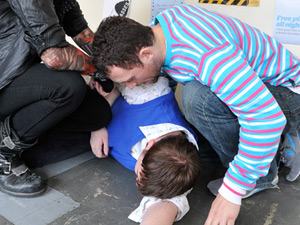 Elliot collapses