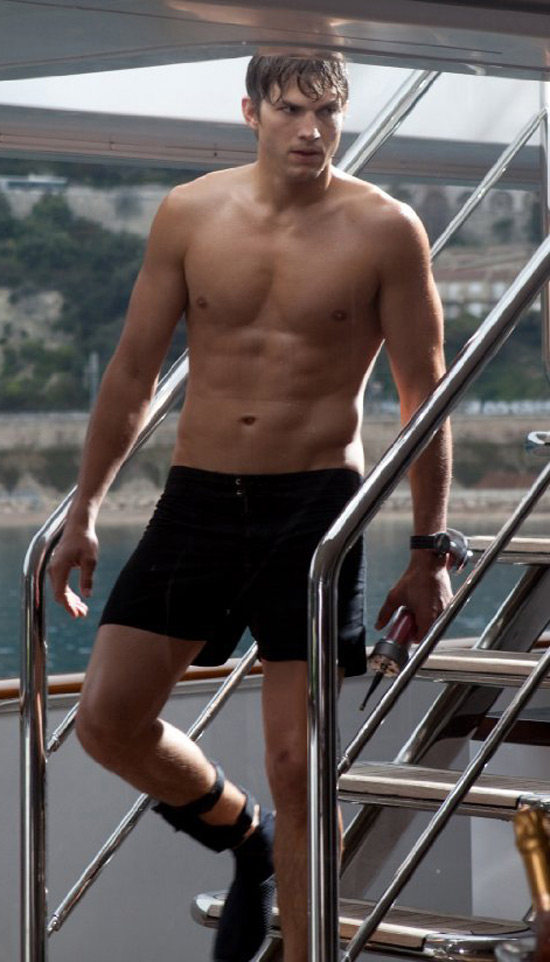 Back to article: Shirtless Ashton Kutcher Picture Special Back to article: Shirtless Ashton Kutcher Picture Special