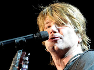 John Rzeznik of the �Goo Goo Dolls� performing in Toronto, Canada