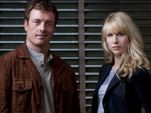 Jack (Toby Stevens) and Kate (Lucy Punch) from Vexed