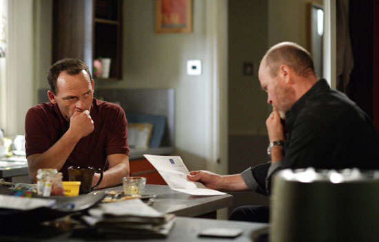 EastEnders: 4081: 2010-10-04