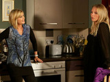 Glenda starts to prepare Ronnie for the worst by dropping hints about Roxy's mistake but Ronnie says she trusts Roxy.