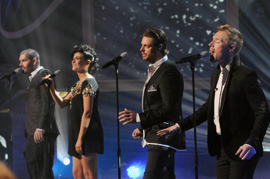 Kym Marsh singing with Boyzone