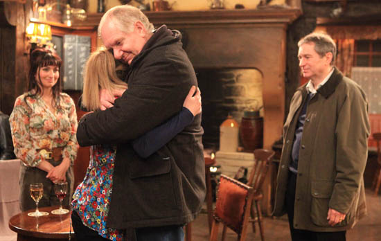 Emmerdale - Douglas Potts (Duncan Preston) says goodbye