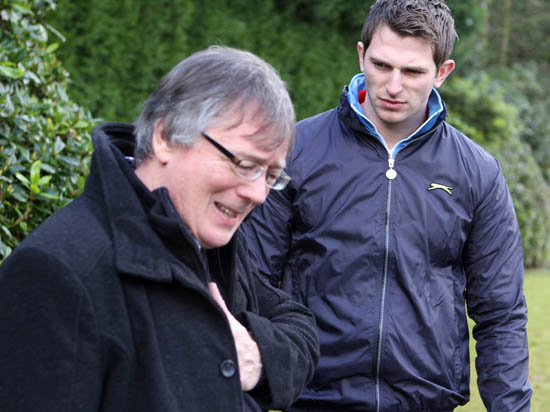 Silas Blissett (Jeff Rawle) has a heart attack and needs help from Lynsey Nolan (Karen Hassen).