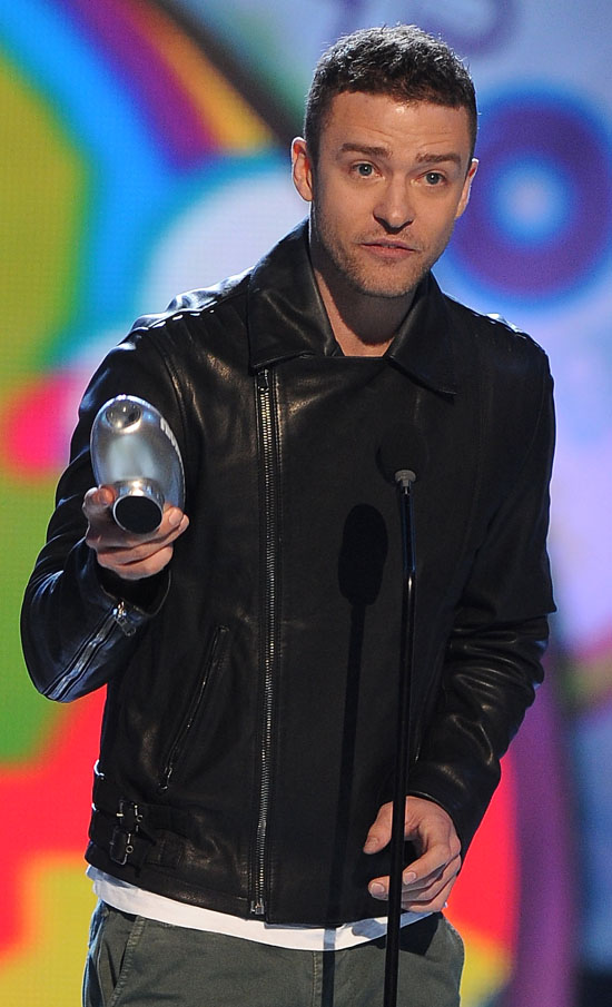 Kids Choice Awards 2011 Justin Timberlake on stage