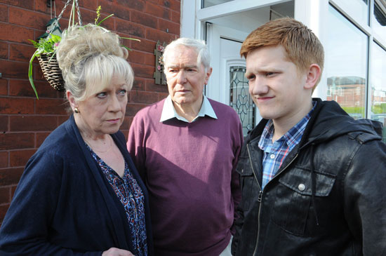Chesney is introduced to Dorothy and Alan