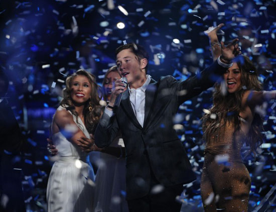Scotty McCreery celebrates