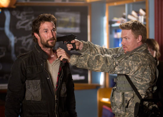 Falling Skies S01E09-E10