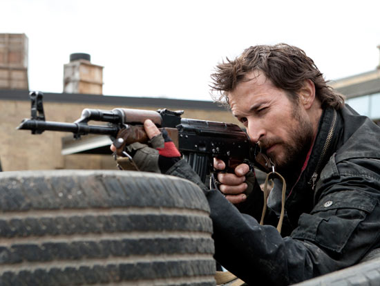 Falling Skies S01E09-E10
