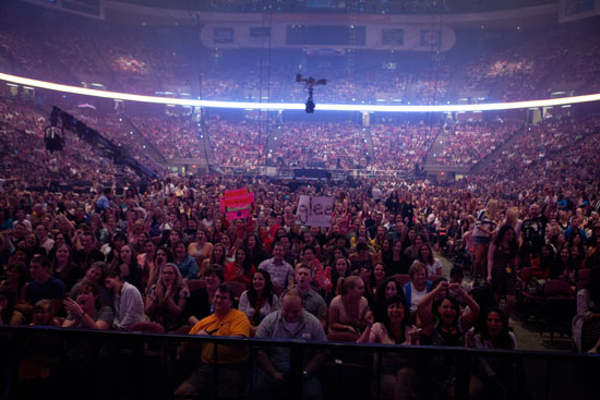 Glee crowd
