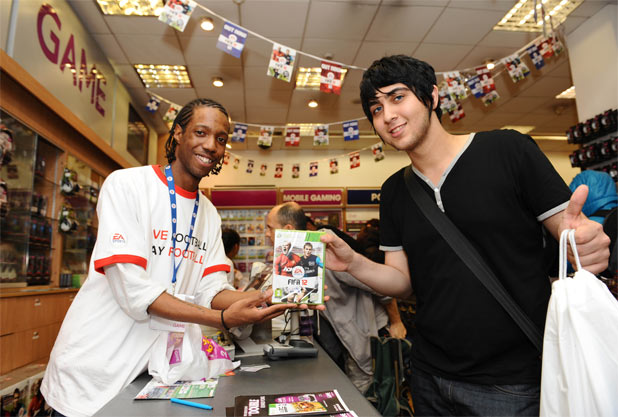 FIFA 12 midnight launch