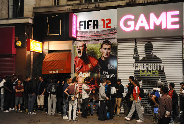 FIFA 12 midnight launch