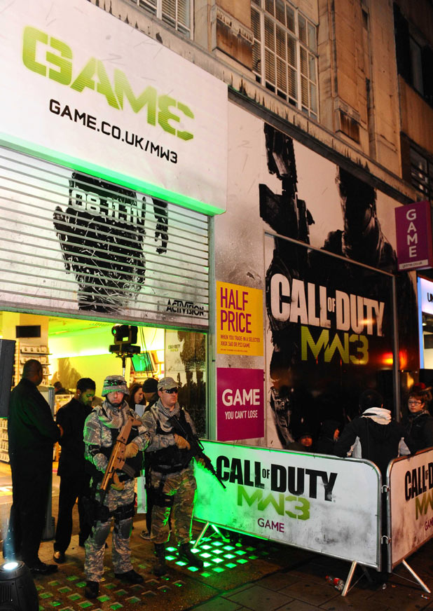 Fans in the queue