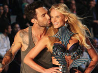 Adam Levine and Anne Vyalitsina