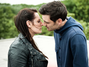 Seth (Matthew McNulty) and Kelly (Lauren Socha)