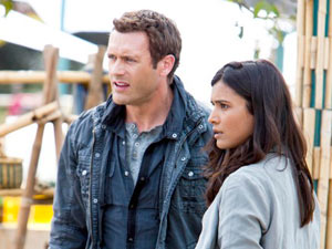 Terra Nova S01E08: 'Vs'