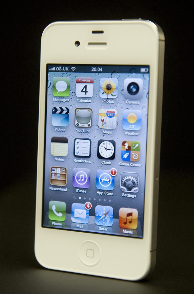 Apple iPhone 4S