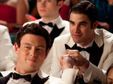 Glee S03E08: 'Hold On To Sixteen'