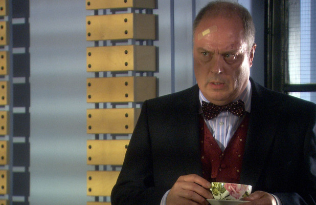 Owen Brenman as Dr Heston Carter