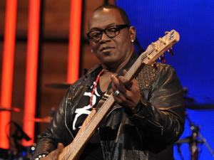 Randy Jackson with guitar in American Idol Hollywood Week