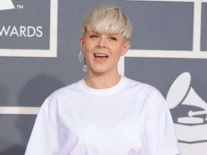 Robyn, The Grammys 2012