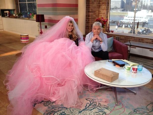 Kerry Katona wears gypsy wedding dress'I feel like a Barbie doll'