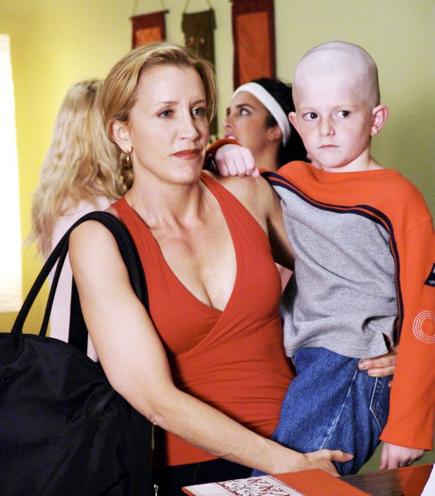Lynette (Felicity Huffman) 