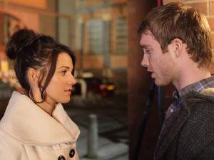 Tommy and Tina are alone after Geoff's funeral and Tommy thanks Tina for her support. After they are both told to admit their feelings, they say their piece to each other