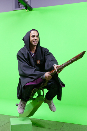 JLS take the Warner Brothers studio tour
