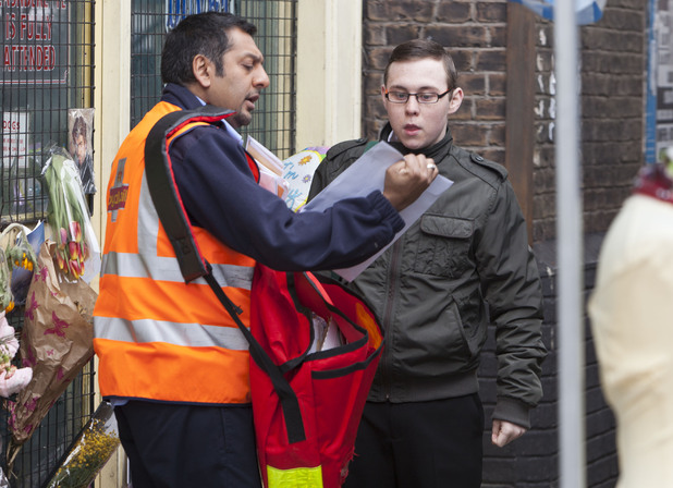 EastEnders: 4412: 2012-04-19