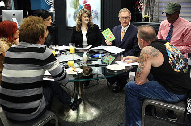 Celebrity Apprentice S12E09: 'Ad Hawk'