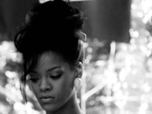 Rihanna teaser