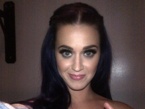 Katy Perry, Twitter