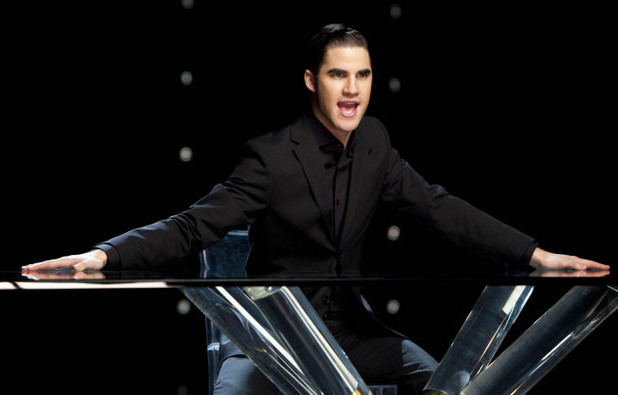 Glee S03E17: 'Dance With Somebody'