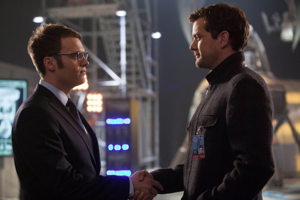 Fringe S04E20: 'World's Apart'