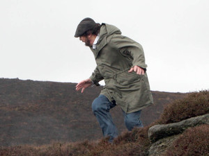 Cain finds Zak stumbling around the moors near a ledge