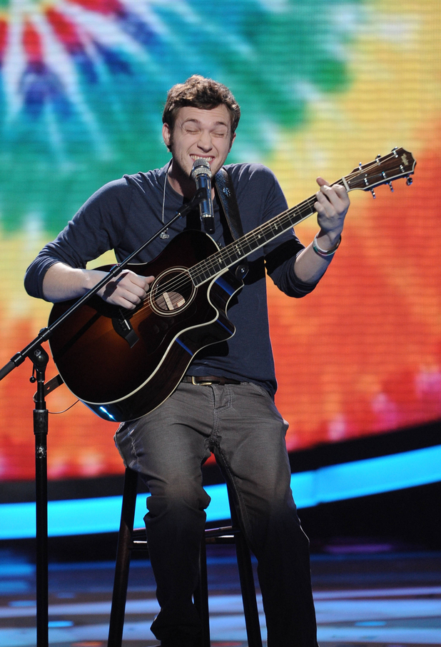 'American Idol': Season 11's Top 5 - Phillip Phillips performs