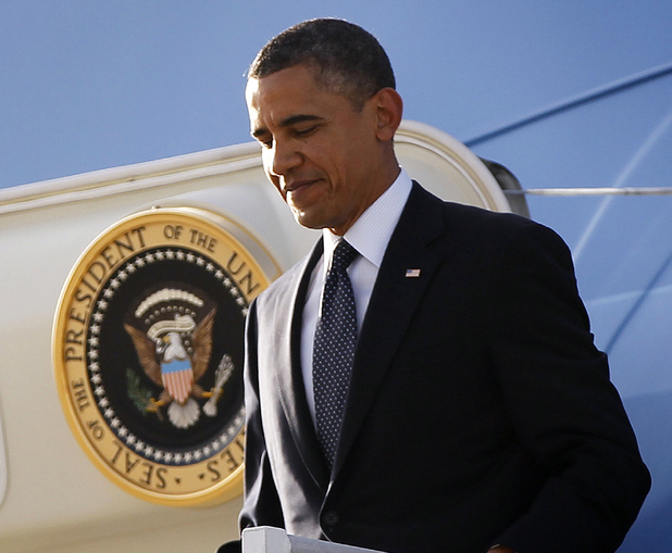 Barack Obama arrives at Los Angeles international airport, May 10 2012