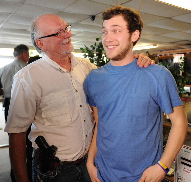 American Idol: Season 11: Hometown visits