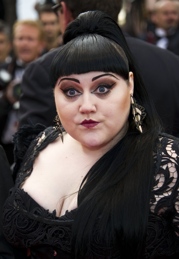 Beth Ditto Arrested, Facing Prison After 'kicking Barman.