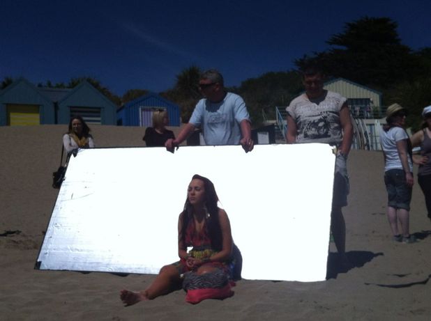 Hollyoaks: Location Twitter pics Stephanie Davis on a break from filming