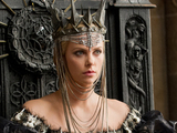 Snow White and the Huntsman (2012)