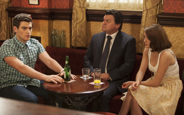Derek forces Anthony and Alice out on a date.