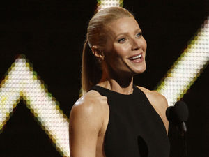 Gwyneth Paltrow, Stella McCartney dress