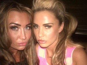 Lauren Goodger, Katie Price, Twitter